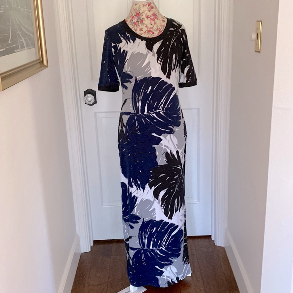 GILI Dress NWOT - Size S